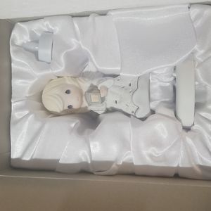 Precious Moments Bright is the path of the Faithful